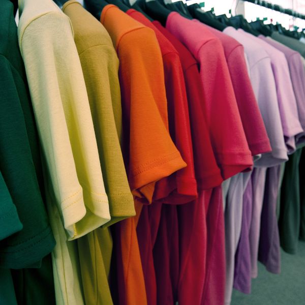 春日市で洋服の収納スペースをお探しの方はＨＡＮＡ87へ